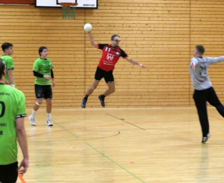 Max Waack im Sprungwurf