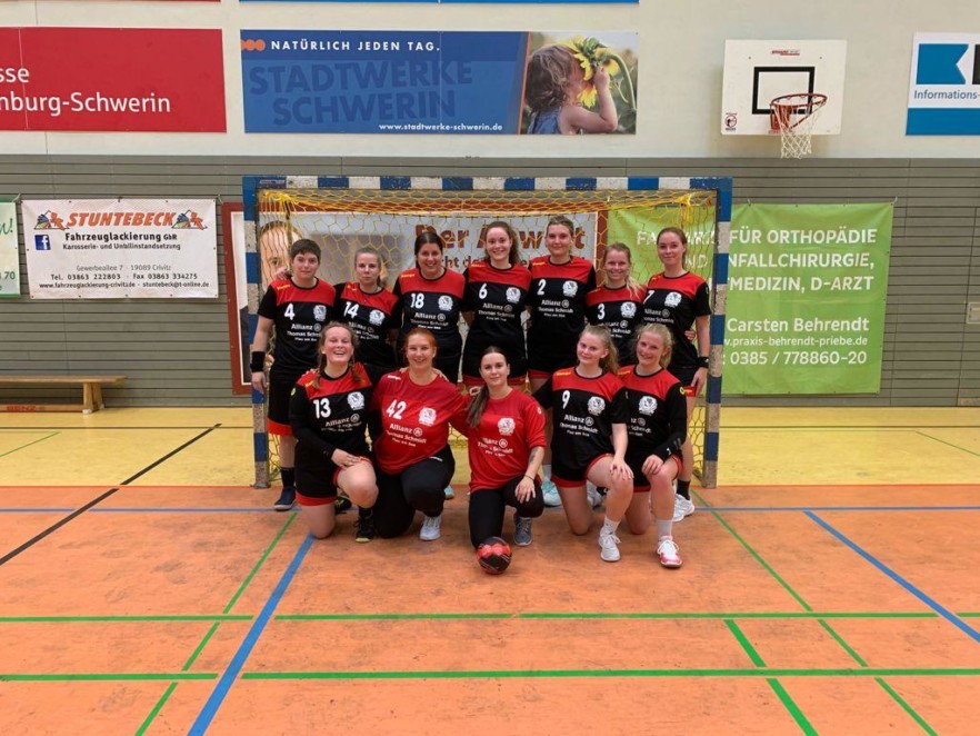 Mannschaftsfoto nach dem Spiel Mannschaftsfoto nach dem Spiel