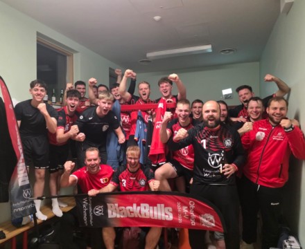 1. Männer mit Remis in letzter Sekunde